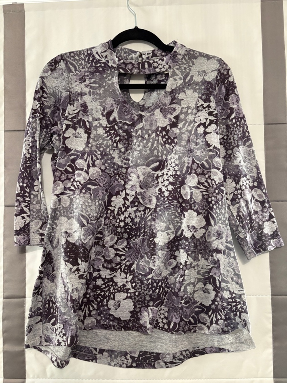 Lot 6 women’s work shirts or going out small medium loft Nine West Point sur set